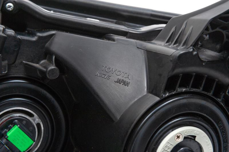 Купить Передняя оптика рефлекторная (2017-2025, 2 шт) Оригинал для Toyota Land Cruiser Prado 150