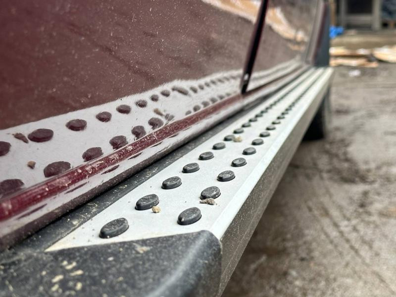 Купить Боковые пороги DOT-Line (2 шт., алюм.) длинная база для Volkswagen Crafter 2006-2016 гг