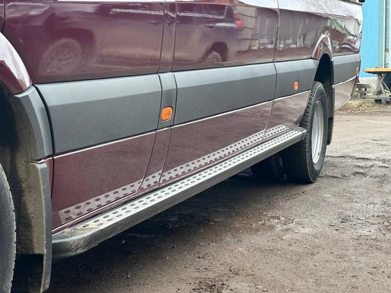 Купить Боковые пороги DOT-Line (2 шт., алюм.) длинная база для Volkswagen Crafter 2006-2016 гг