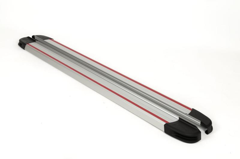 Купити Бокові пороги Maya Red-Grey (2 шт., Алюміній) для Nissan Qashqai/Rogue Sport 2014-2021 рр