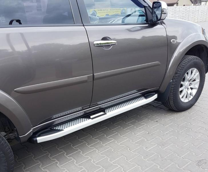 Купити Бокові пороги Mevsim Grey (2 шт., Алюміній) для Mitsubishi Pajero Sport 2008-2015 рр