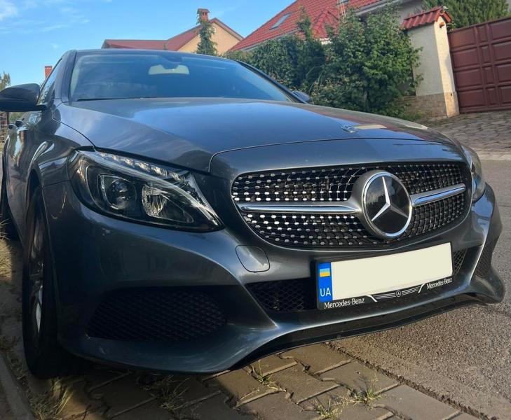 Купить Передняя решетка Diamond Silver (для Avantgarde/AMG-Line/C43 AMG) 2014-2018, с камерой для Mercedes C-сlass W205