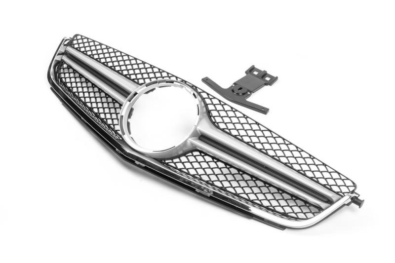 Купить Передняя решетка AMG Silver (для C63) 2007-2011 для Mercedes C-class W204