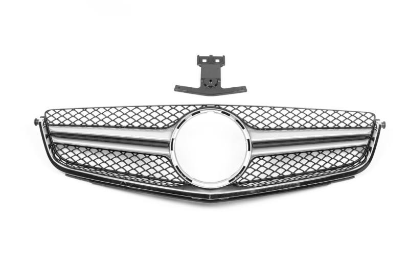 Купить Передняя решетка AMG Silver (для C63) 2007-2011 для Mercedes C-class W204