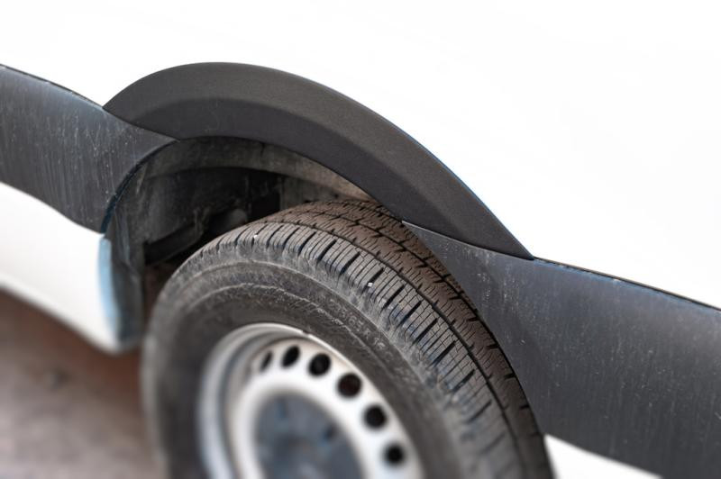 Купити Накладки на арки (4 шт, чорні) для Mercedes Sprinter W907/W910 2018- рр