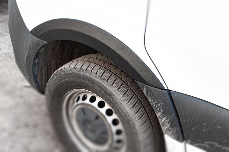 Купити Накладки на арки (4 шт, чорні) для Mercedes Sprinter W907/W910 2018- рр