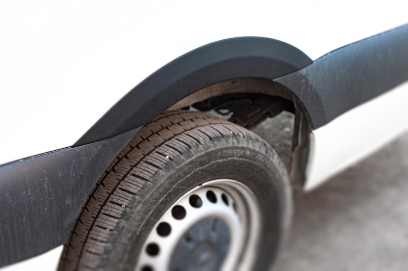 Купити Накладки на арки (4 шт, чорні) для Mercedes Sprinter W907/W910 2018- рр