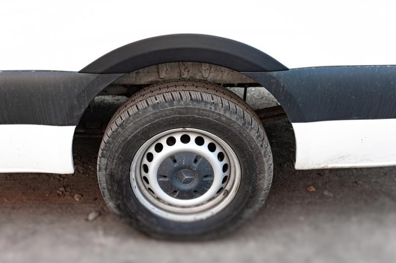 Купити Накладки на арки (4 шт, чорні) для Mercedes Sprinter W907/W910 2018- рр