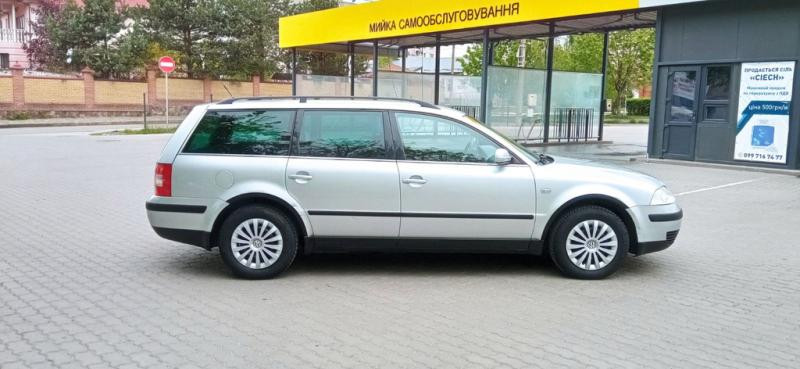 Купити Накладки на арки (4 шт, чорні) Sedan, 2000-2006, ABS для Volkswagen Passat B5 рр