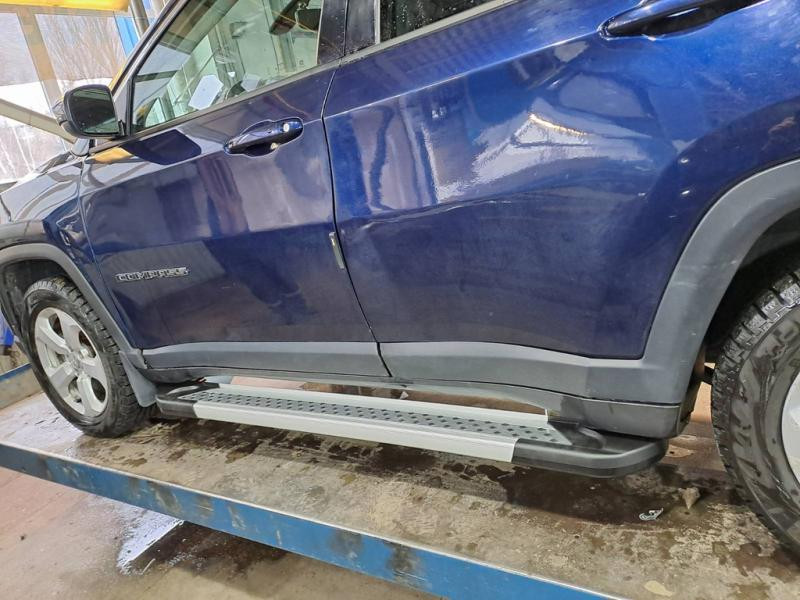 Купить Боковые пороги Vision New Grey (2 шт., алюминий) для Jeep Compass 2016- рр