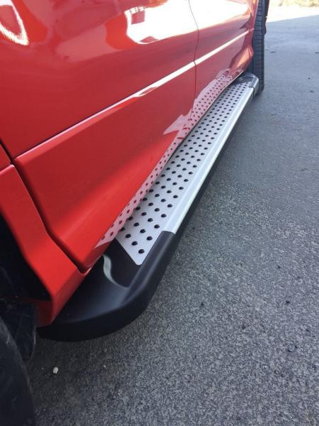 Купить Боковые пороги Allmond Grey (2 шт, алюм.) С окрашенной листвой на дверях для Ford Kuga/Escape 2013-2019 гг