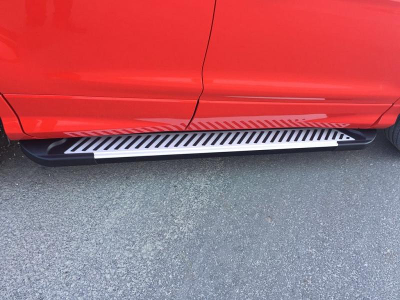 Купить Боковые пороги Line (2 шт., алюминий) С окрашенной листвой на дверях для Ford Kuga/Escape 2013-2019 гг