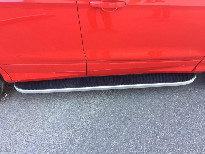 Купити Бокові пороги Tayga Grey (2 шт., Алюміній) З пофарбованим листям на дверях для Ford Kuga/Escape 2013-2019 рр