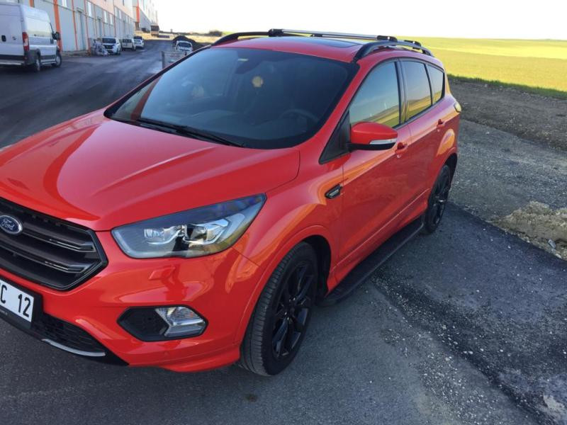 Купить Боковые пороги Bosphorus Black (2 шт., алюминий) С окрашенной листвой на дверях для Ford Kuga/Escape 2013-2019 гг