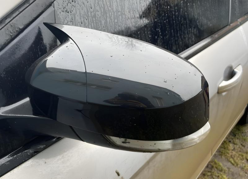 Купити Накладки на дзеркала BMW-Style (2010-2014, 2 шт) для Ford Mondeo рр