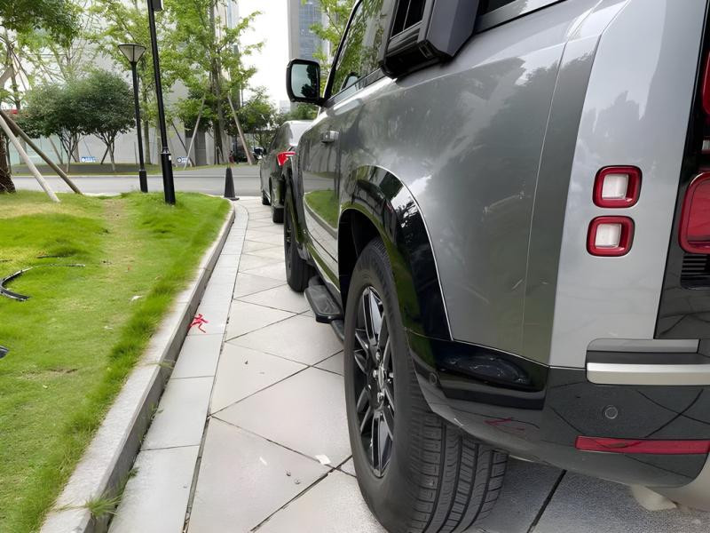 Купити Розширювачі арок (бушвакери, 6 шт) для Land Rover Defender 2019- рр