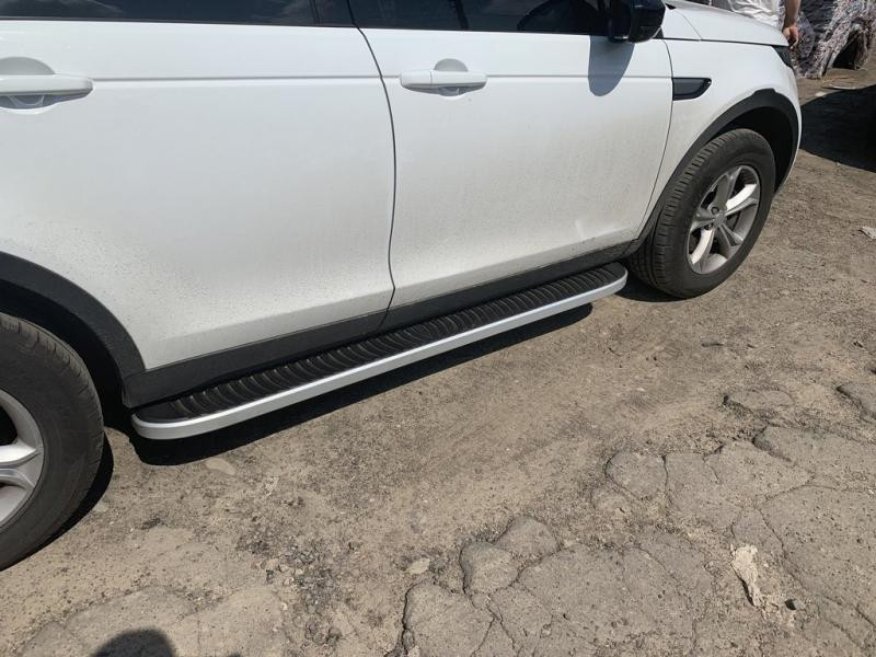 Купить Боковые пороги Tayga Grey (2 шт., алюминий) 2019-2025 для Land Rover Discovery Sport