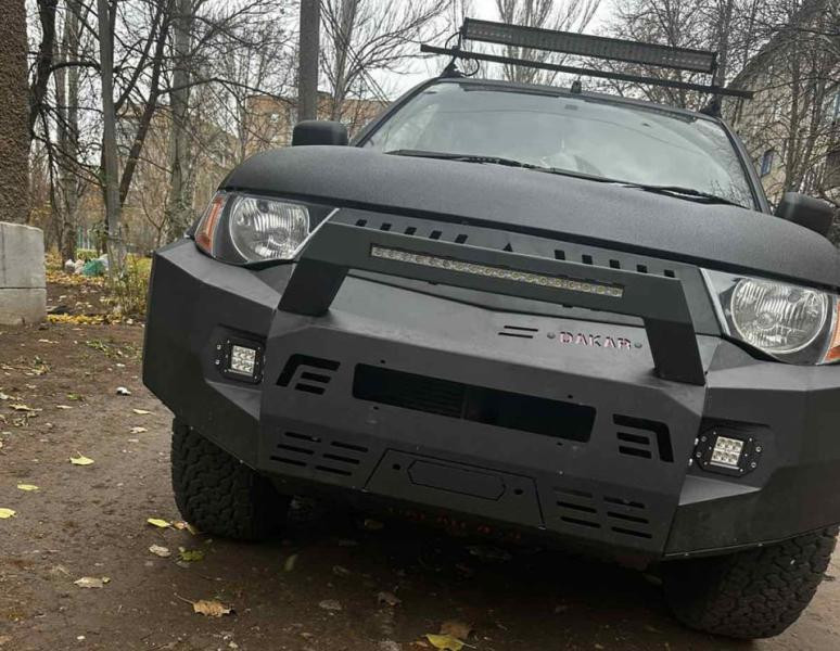 Купити Передній бампер Dakar (2006-2010) для Mitsubishi L200 рр