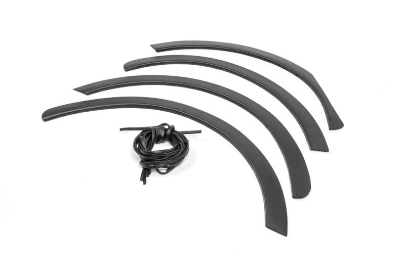 Купити Накладки на арки (4 шт, чорні) Метал для Renault Kangoo 1998-2008 рр