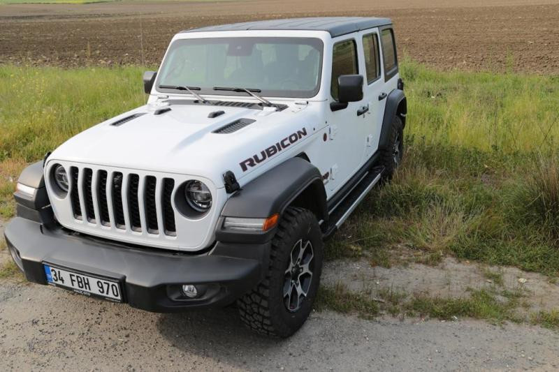 Купити Бокові пороги RedLine (2 шт., Алюміній) для Jeep Wrangler 2018- рр