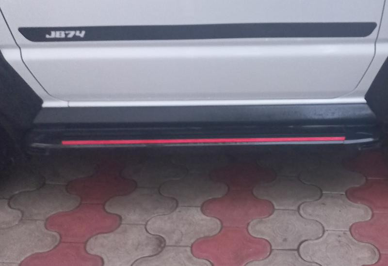 Купить Боковые пороги Maya Red (2 шт., алюминий) для Suzuki Jimny 2018- рр