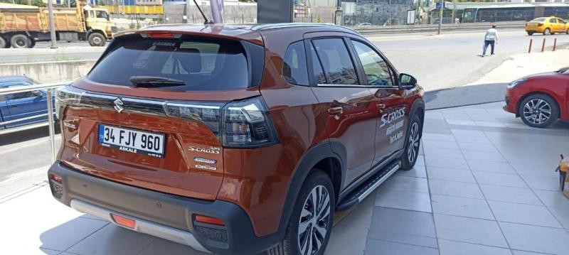 Купити Бокові пороги Duru (2 шт., Алюміній) для Suzuki SX4 S-Cross 2021- рр