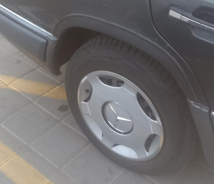 Купить Накладки на арки 1989-1995 (4 шт, черные, ABS-пластик) для Mercedes E-сlass W124