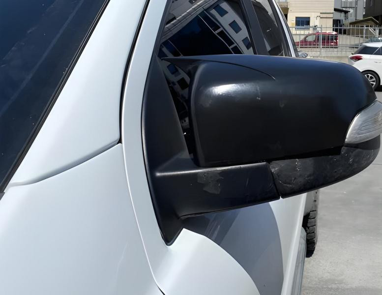 Купити Накладки на дзеркала 2015-2025 (BMW-style, 2 шт) для Ford Ranger рр