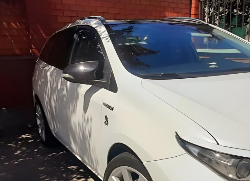 Купить Накладки на зеркала BMW-style (2 шт) для Toyota Auris 2012-2018 гг