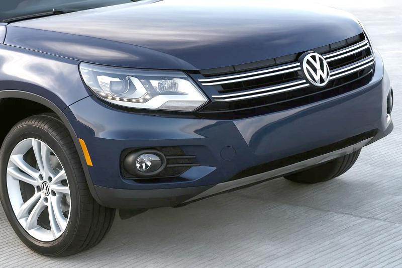 Купить Передняя накладка 2007-2010 (нерж) для Volkswagen Tiguan
