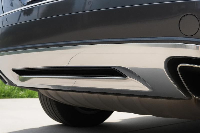 Купити Задня накладка V2 для Volkswagen Touareg 2010-2018 рр