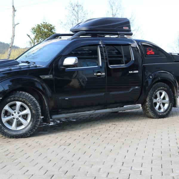 Купити Молдинг на двері (4 шт, ABS) для Nissan Navara 2006-2015 рр