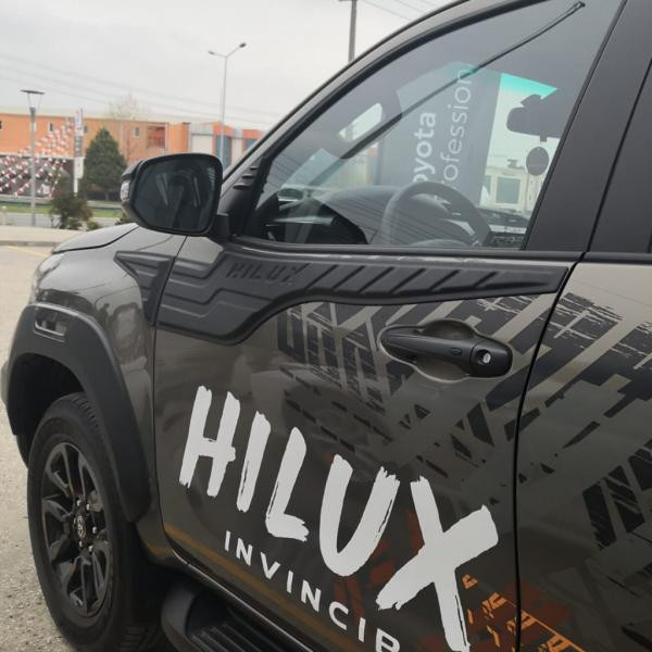 Купити Молдинг на верх дверей (4 шт, ABS) для Toyota Hilux 2015- рр