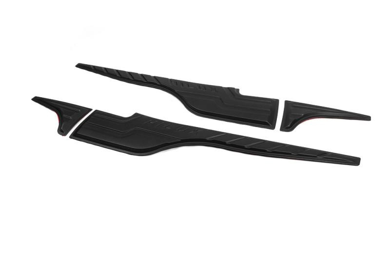 Купити Молдинг на верх дверей (4 шт, ABS) для Toyota Hilux 2015- рр