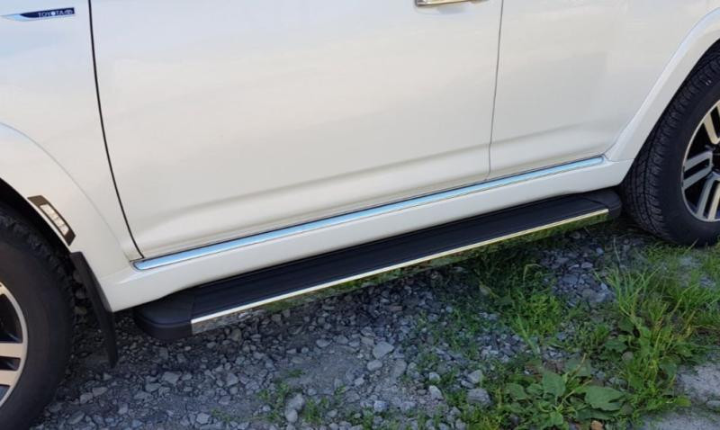Купити Бокові пороги дизайн 2020 ОЕМ (2 шт, алюміній) для Toyota 4Runner 2009-2024 рр