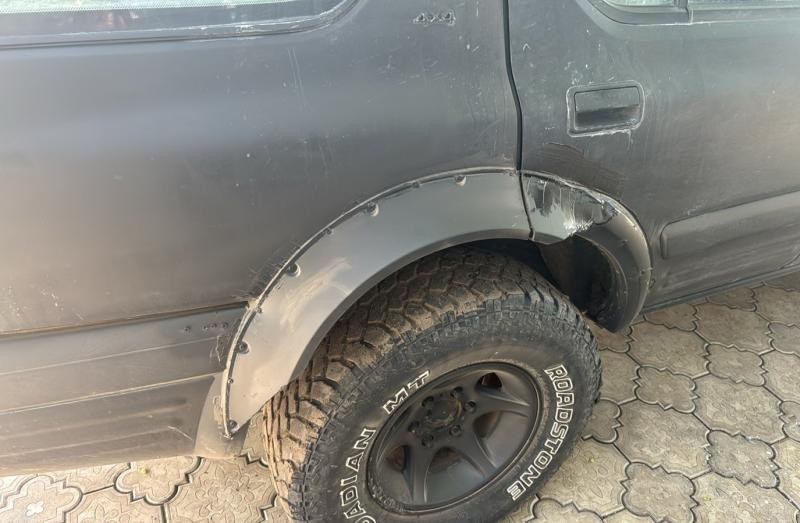 Купить Универсальные накладки на арки UNIV-034 (4шт, ABS-пластик, черные)