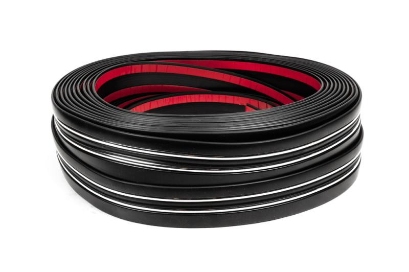 Купити Чорний молдинг із хром смужкою на метраж sal97 (1 метр, 54 мм)