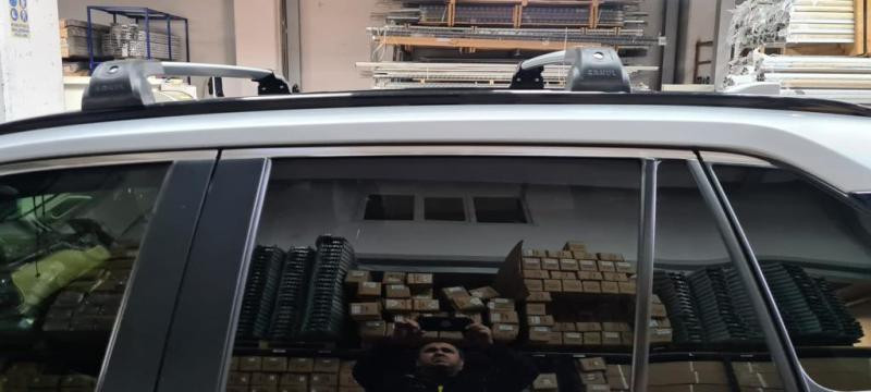 Купить Поперечный багажник на встроенные рейлинги Strong (2 шт) Серый для Toyota Rav 4 2019- гг