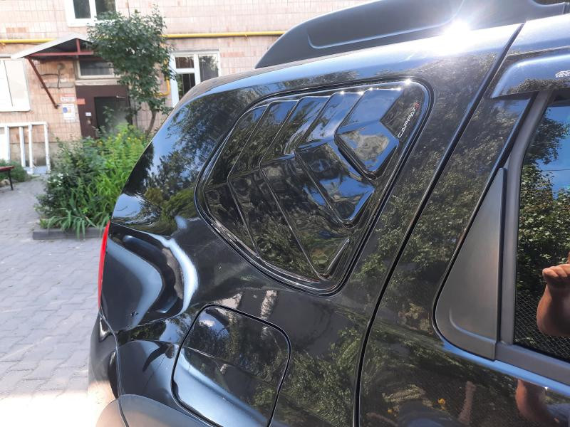 Купити Накладки на задні вікна EuroCap (2 шт, ABS) для Renault Duster 2008-2017 рр