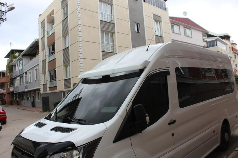 Купить Козырек на лобовое стекло V2 (на клей, под покраску) для Ford Transit 2014- гг