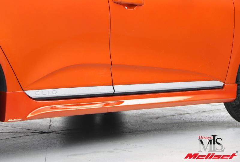 Купити Бокові пороги (під фарбування) для Renault Clio V 2019- рр