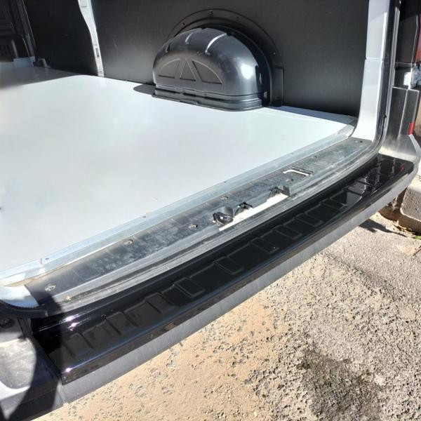 Купити Накладка на задній бампер (EuroCap) для Volkswagen Crafter 2016- рр