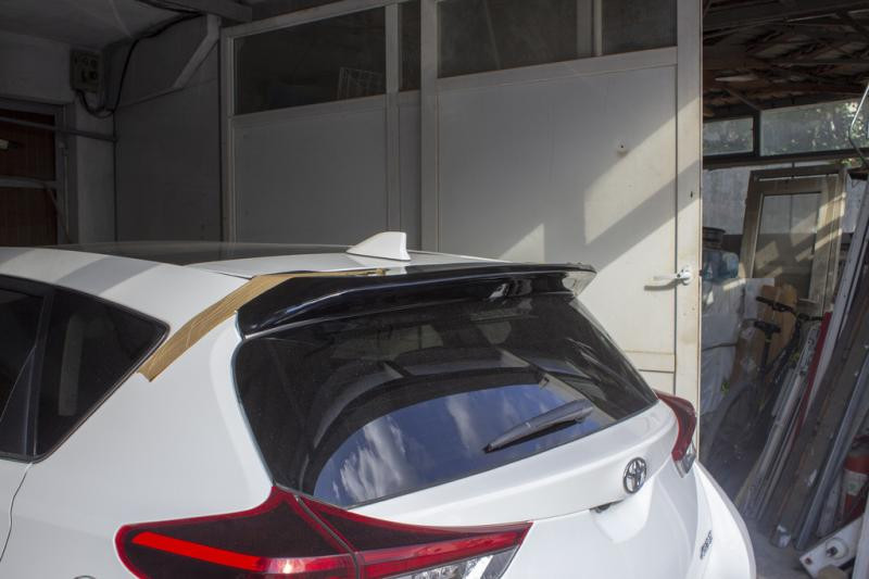 Купити Спойлер (під фарбування) для Toyota Auris 2012-2018 рр