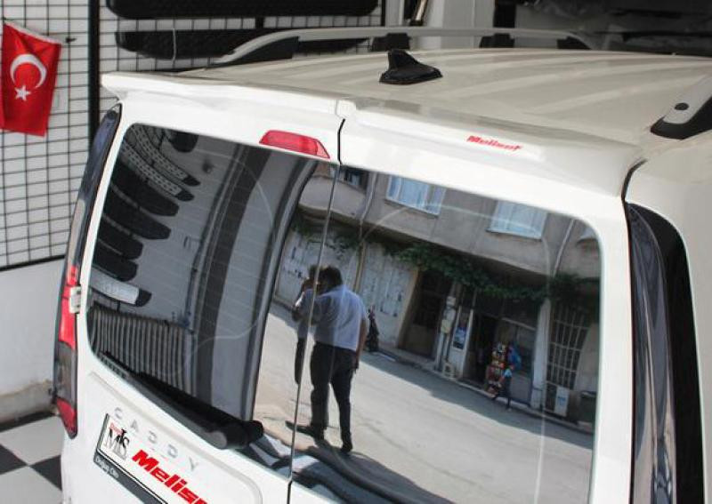 Купити Спойлер (2 дверка, під фарбування) для Ford Connect 2021- рр