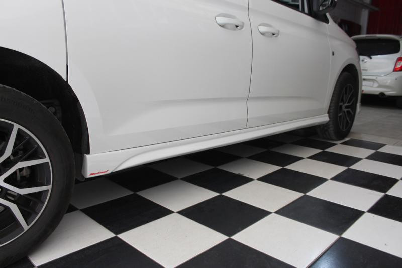 Купити Бокові пороги Meliset (під фарбування) Коротка база для Volkswagen Caddy 2020- рр