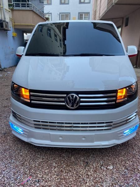Купити Накладка на передній бампер Genis 2015-2018 (під фарбування) для Volkswagen T6