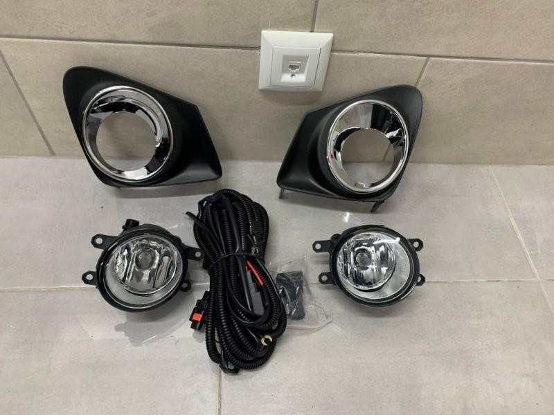 Купити Протитуманки 2013-2016 (2 шт, галогенні) для Toyota Corolla рр