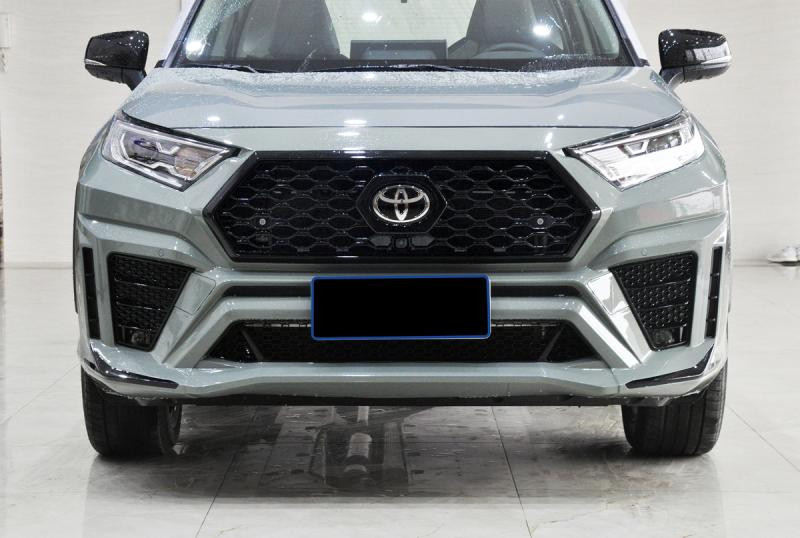 Купити Передній бампер TRD для Toyota Rav 4 2019- рр