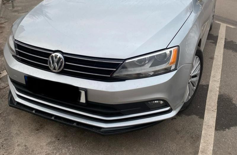 Купить Накладка на передний бампер Lip (2010-2018, черный глянец) для Volkswagen Jetta