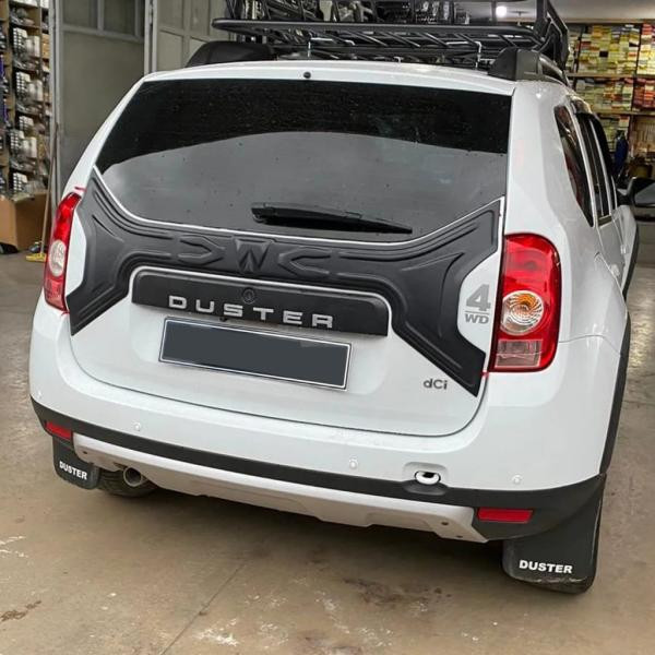Купити Пластикова накладка на кришку багажника для Renault Duster 2008-2017 рр